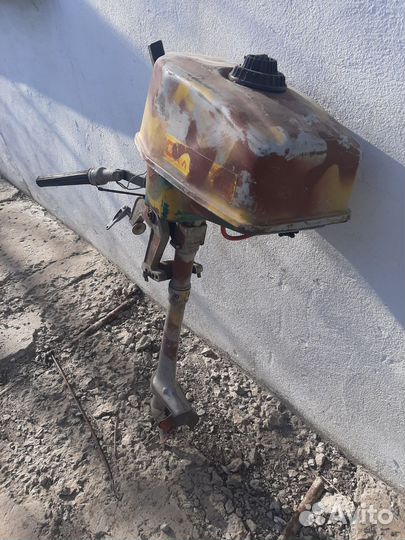 Лодочный мотор Салют