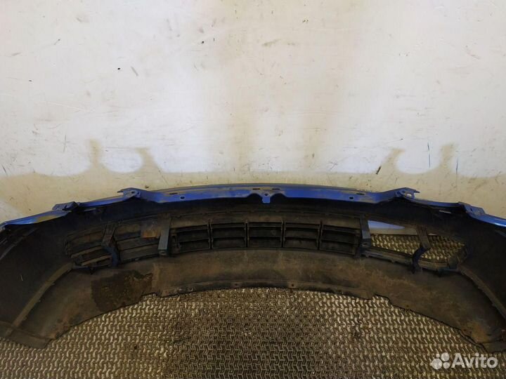 Бампер передний Volkswagen Polo 4 2005 6Q0807217