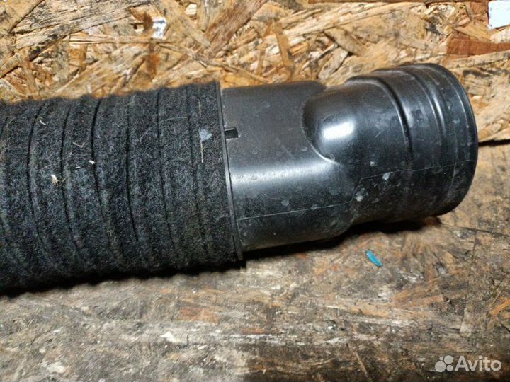 Патрубок воздушного фильтра Mercedes-Benz X-Class