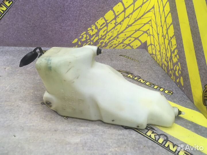 Бачок омывателя лобового стекла Шевроле Блейзер 97