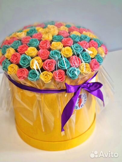 Шоколадные Розы - 101 шт в Шляпной Коробке