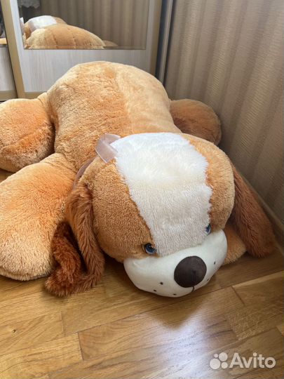 Большая мягкая игрушка собака