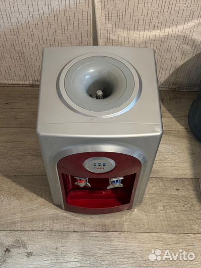 Кулер для воды