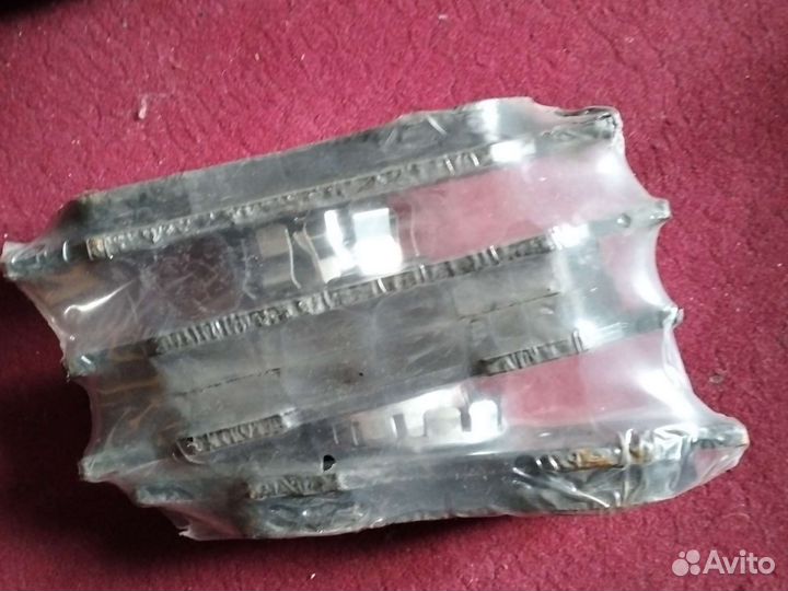 Тормозные колодки передние на Санг Енг Муссо