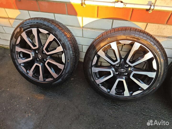 Колеса r 17 на весту cross новые