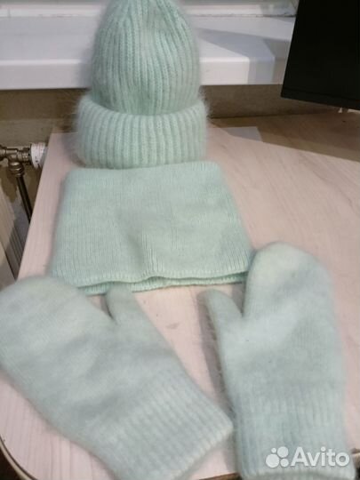 Зимняя шапка снуд и варежки