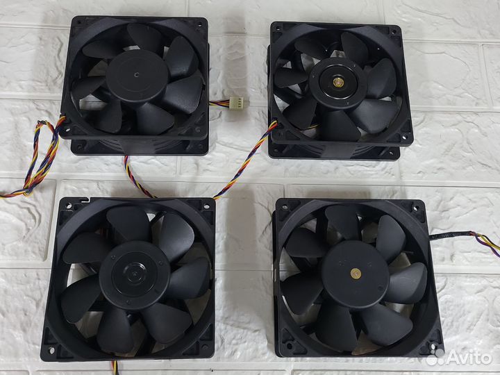Вентилятор 12 см Antminer S19, T19, S17, S21, T21