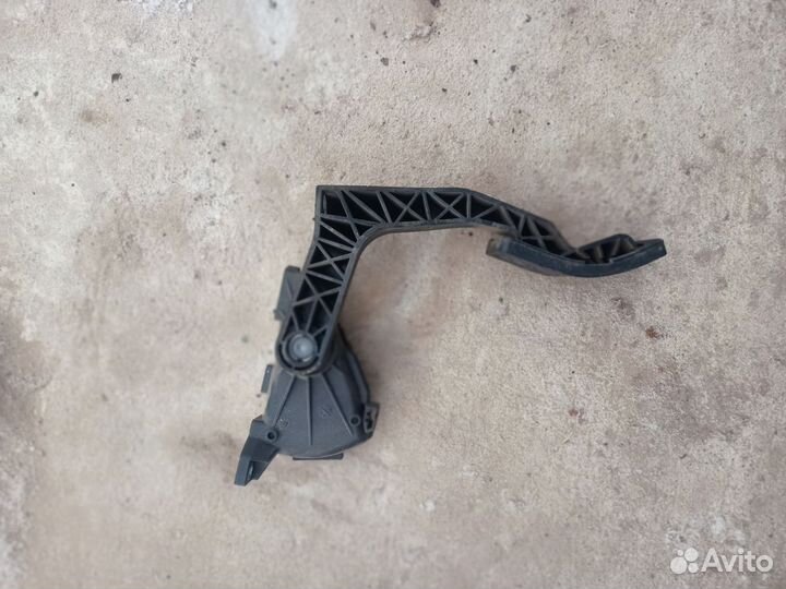 Педаль газа Audi A8 D3