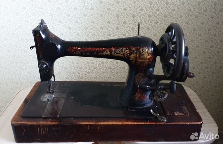 Швейная машинка Зингер ручная