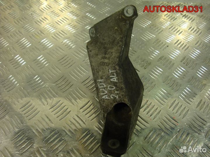 Кронштейн двигателя левый Audi A4 B6 8E0199307A