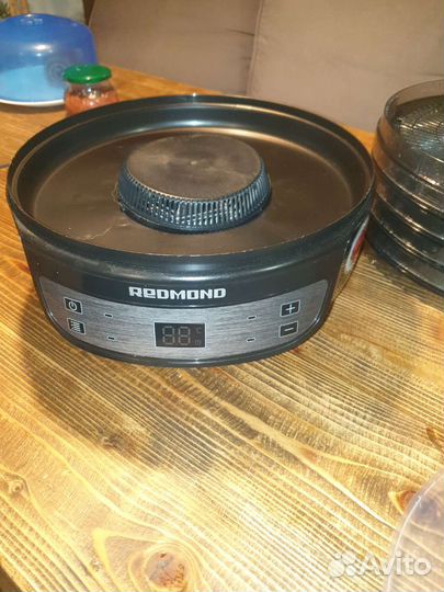 Электросушилка для овощей и фруктов