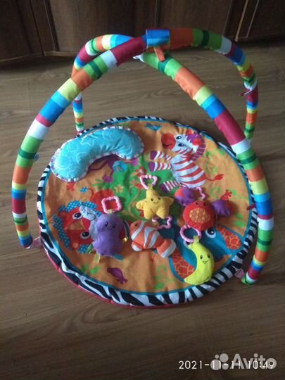 Развивающий коврик