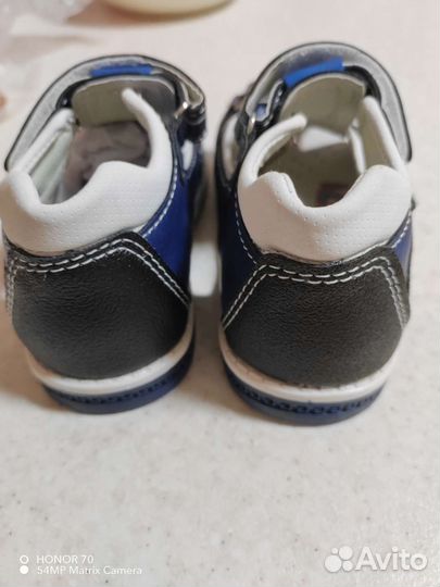 Сандали новыедля мальчика