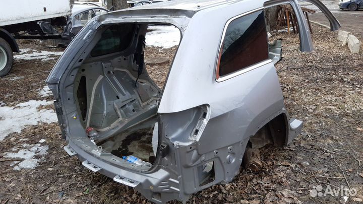 Задняя часть jeep grand cherokee wk2