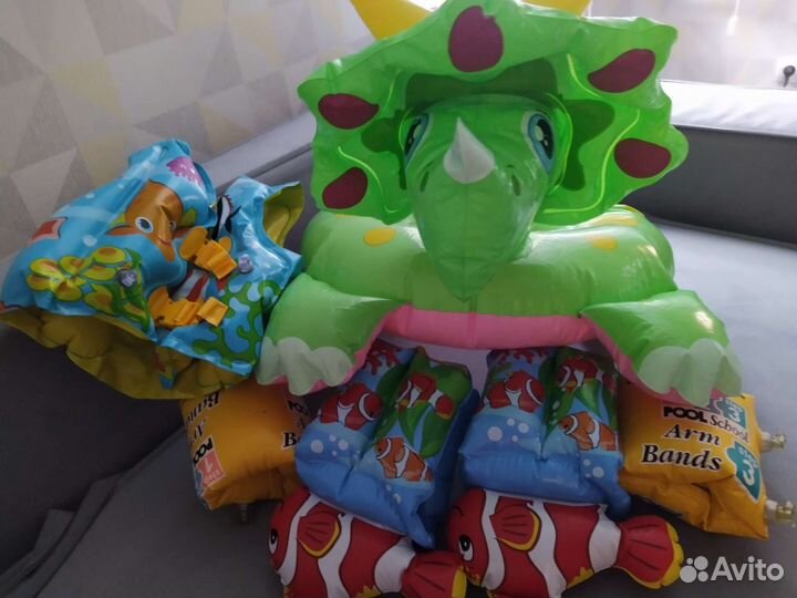 Круг жилет и нарукавники для плавания