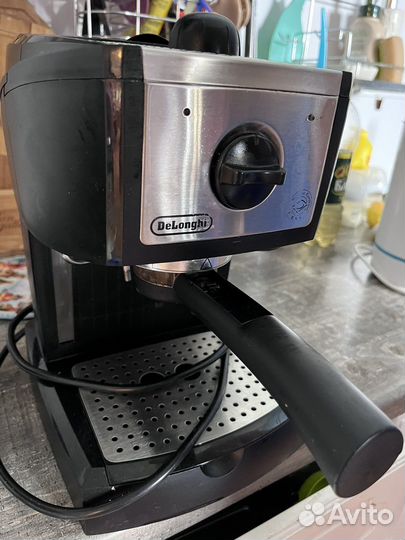 Кофеварка рожковая delonghi