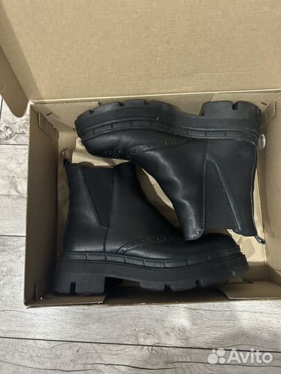 Зимние сапоги челси из натуральной кожи Faktura