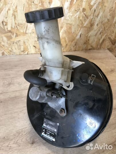 Усилитель вакуумный тормозной, с главным тормозным