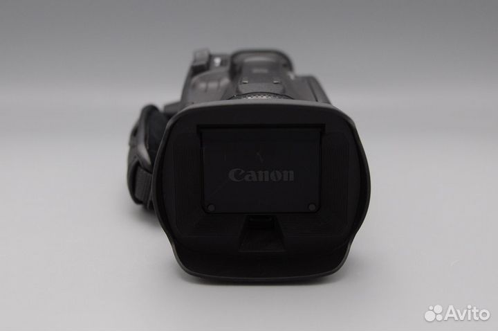 Видеокамера Canon Legria HF G70 (like new)