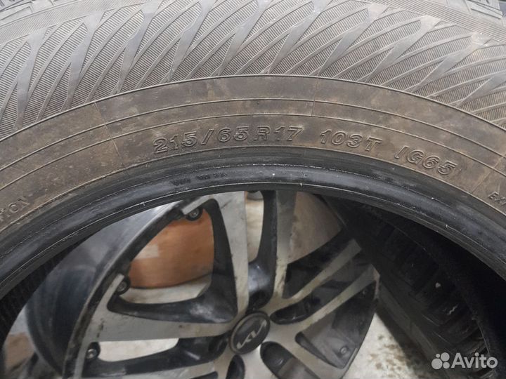 Yokohama Ice Guard IG65 215/65 R17 50T