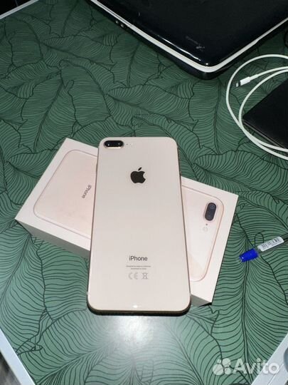 iPhone 8 Plus, 64 ГБ