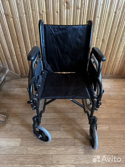 Коляска инвалидная