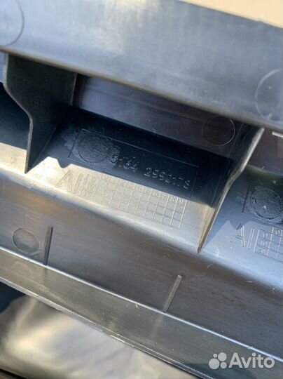 Bmw x1 e84 воздуховод радиатора Бмв х1 е84