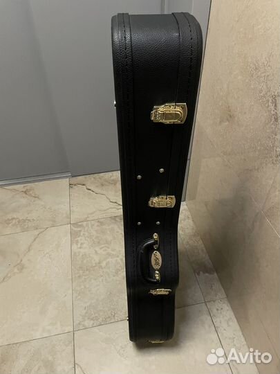 Кейс для акустической гитары Maton