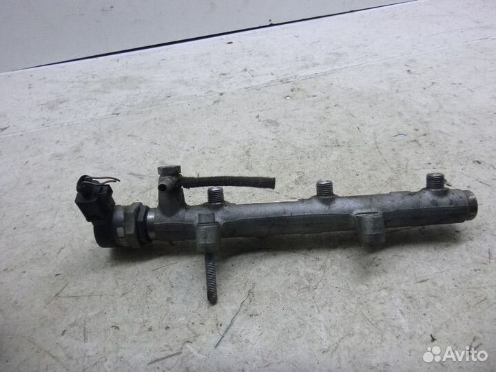 Рейка топливная (рампа) audi Q5 2008