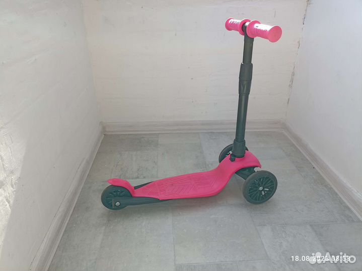 Самокат Дерзкий детский складной трехколесный