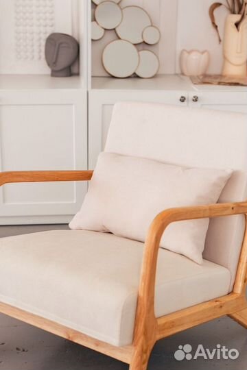 Кресло для гостиной