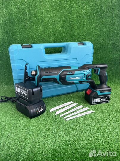 Сабельная пила Аккумуляторный Makita