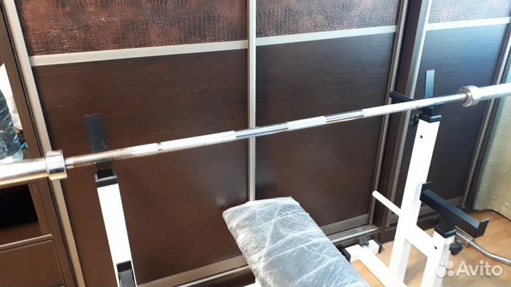 Штанга и скамья для жима