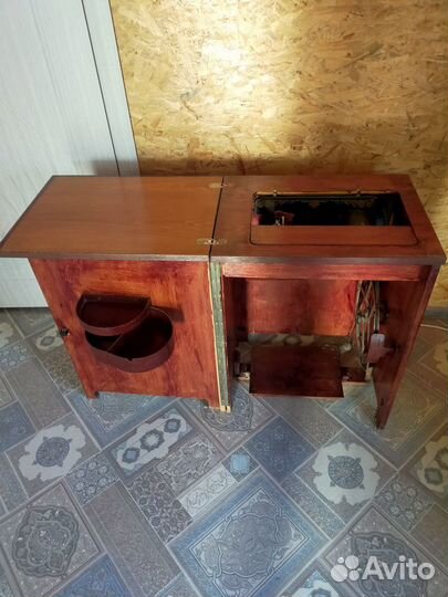 Продаю швейную машинку ножная