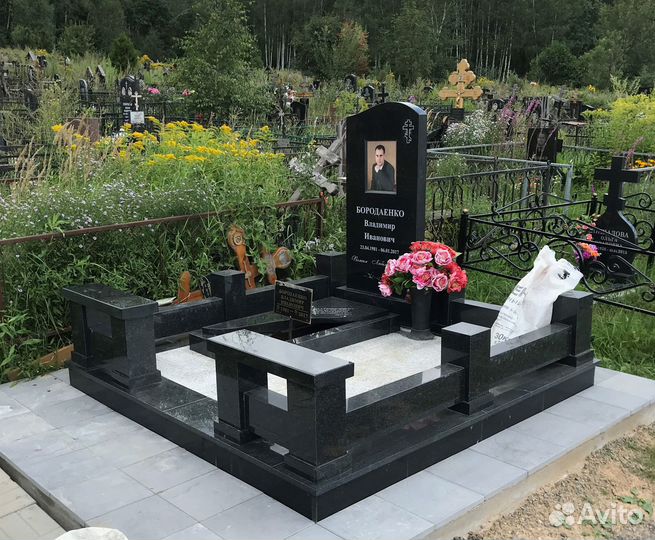 Памятники из гранита, благоустройство