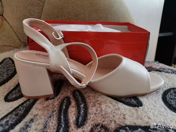 Босоножки 37 размер