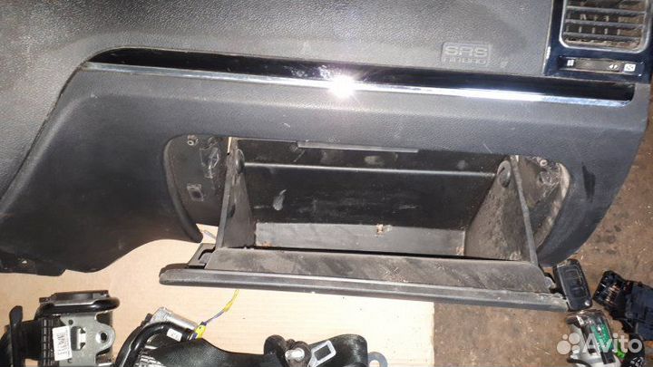 Бардачок Geely Emgrand Ec7 FE-2 JL4G15D 2013