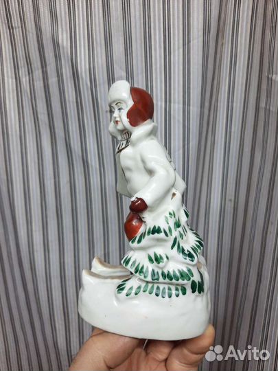 Статуэтка мальчик на лыжах 1950 - е гг