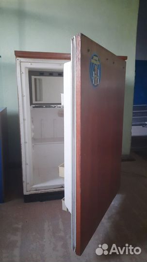 Холодильник бу маленький