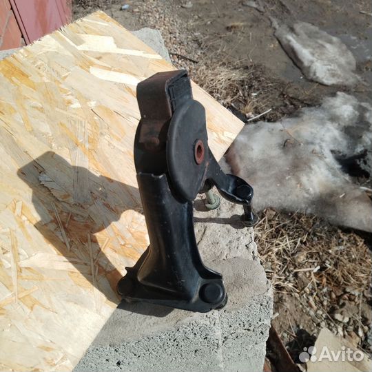 Подушка двигателя allion