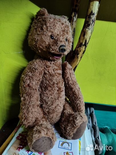 Плюшевый медведь