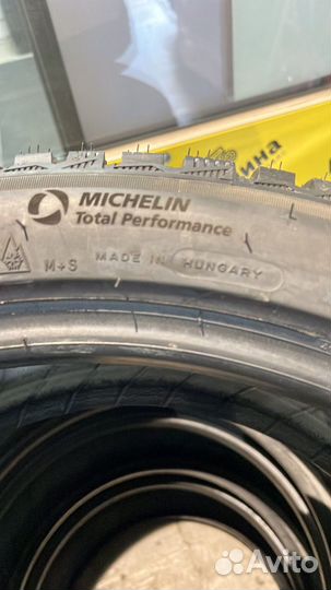 Michelin X-Ice North 4 SUV 275/40 R21