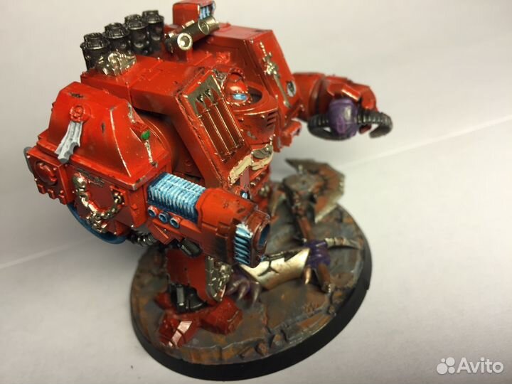 Покраска фигурок и миниатюр