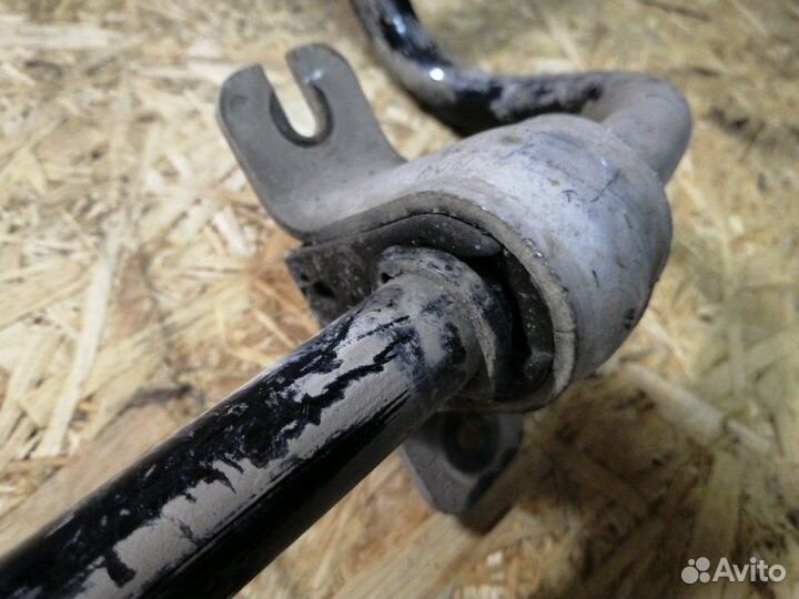 Стабилизатор поперечной устойчивости передний