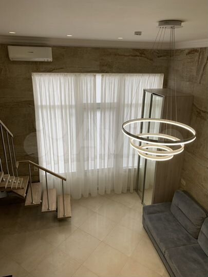 2-к. квартира, 68 м², 1/5 эт.