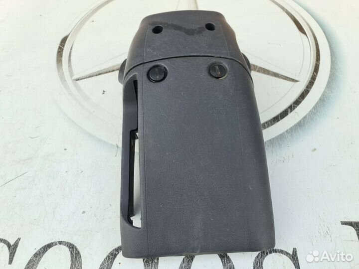 Кожух рулевой колонки Mercedes W638