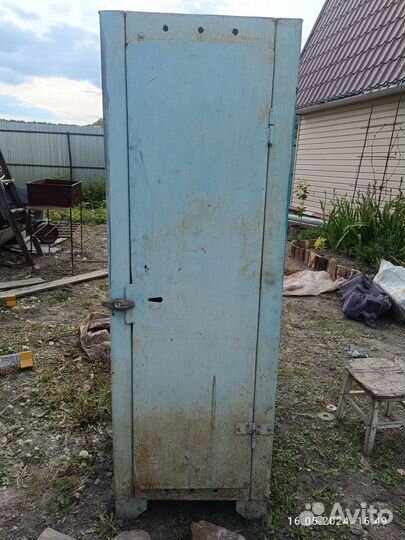 Шкаф металлический для инструментов бу