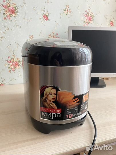 Хлебопечь RBM-M1911 Redmond