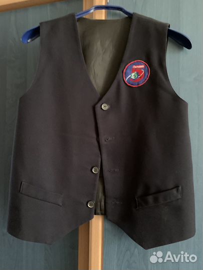 Жилетка для мальчика школьная 134