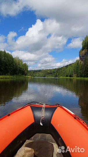 Катание на моторной лодке